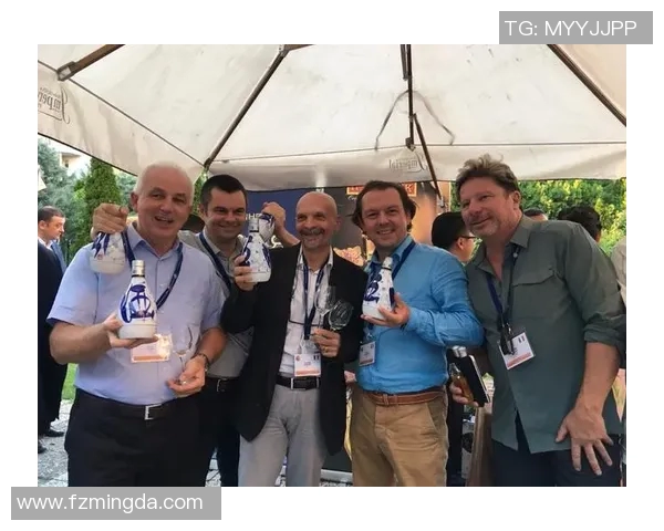 成都足球队的崛起之路：从默默无闻到锦标赛的耀眼明星